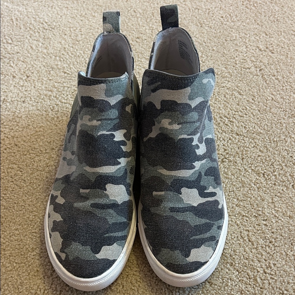 Steve Madden Camo Slip-On Sneakers in Green and Beige